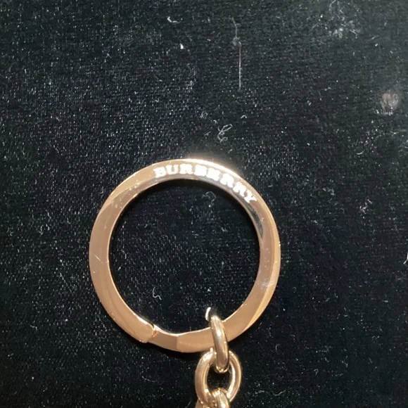 Burberry button keyring - Picture 3 of 5